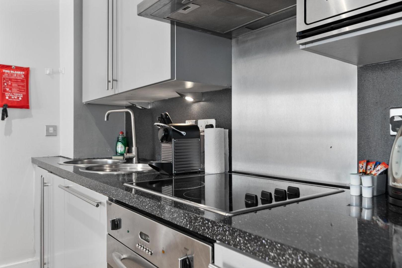 Guestready - City Escape In Tower Hill Apartment London Exterior photo